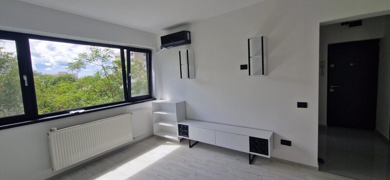 Drumul Taberei, Favorit